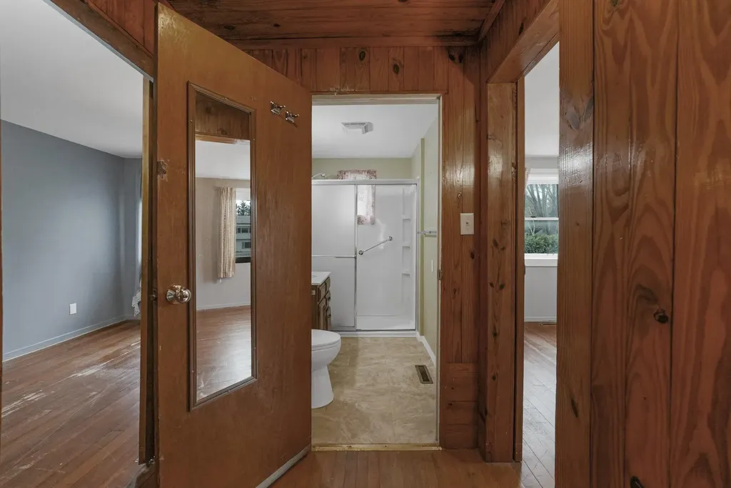 12871 S Sunset Drive Elmwood Charter Township MI 49684