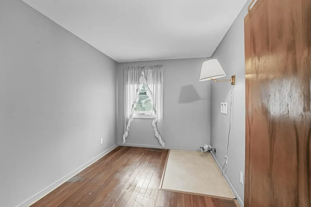 12871 S Sunset Drive Elmwood Charter Township MI 49684