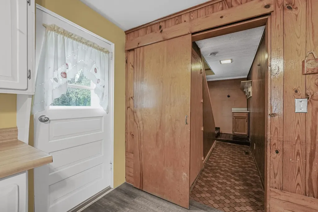 12871 S Sunset Drive Elmwood Charter Township MI 49684