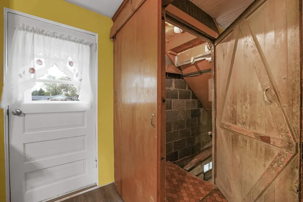 12871 S Sunset Drive Elmwood Charter Township MI 49684