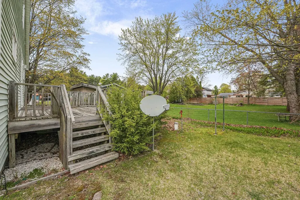 12871 S Sunset Drive Elmwood Charter Township MI 49684