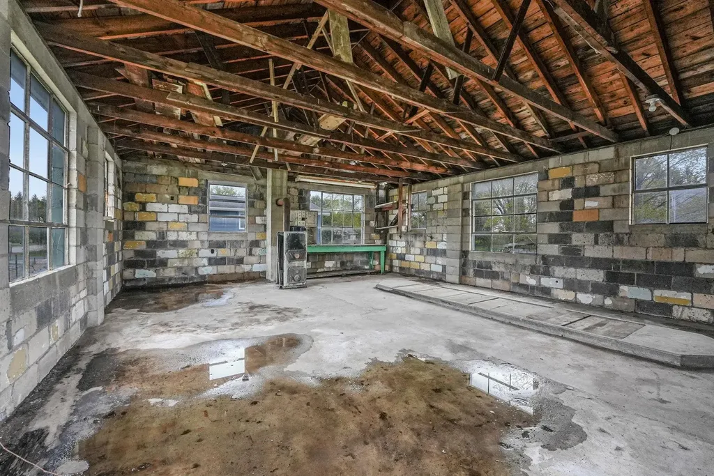 12871 S Sunset Drive Elmwood Charter Township MI 49684