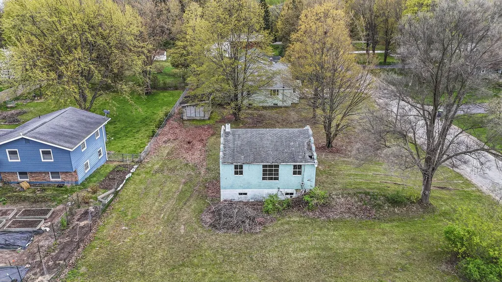 12871 S Sunset Drive Elmwood Charter Township MI 49684