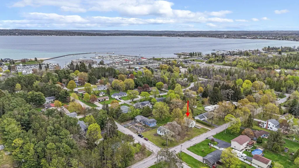 12871 S Sunset Drive Elmwood Charter Township MI 49684