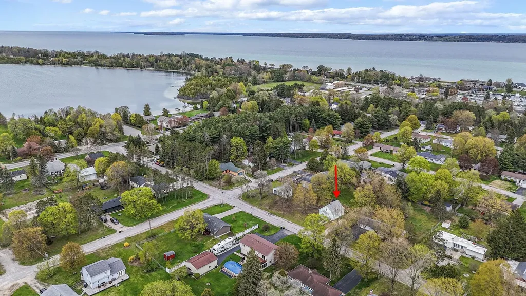 12871 S Sunset Drive Elmwood Charter Township MI 49684