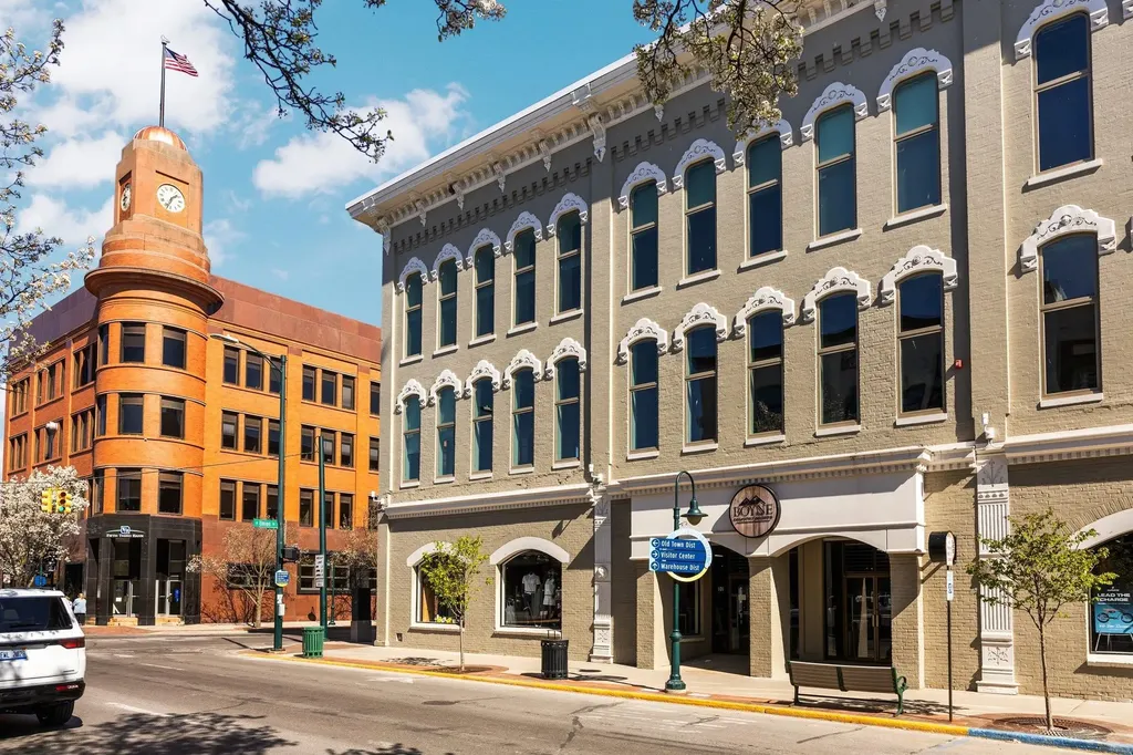 109 E Front Street Traverse City City MI 49684