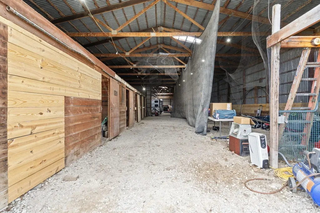 17770 Center Road Peninsula Township MI 49686