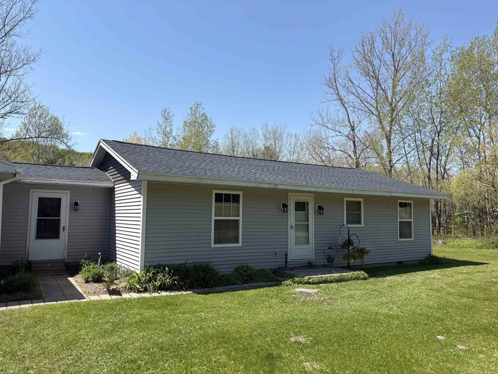 16402 Big Four Road Springdale Township MI 49614