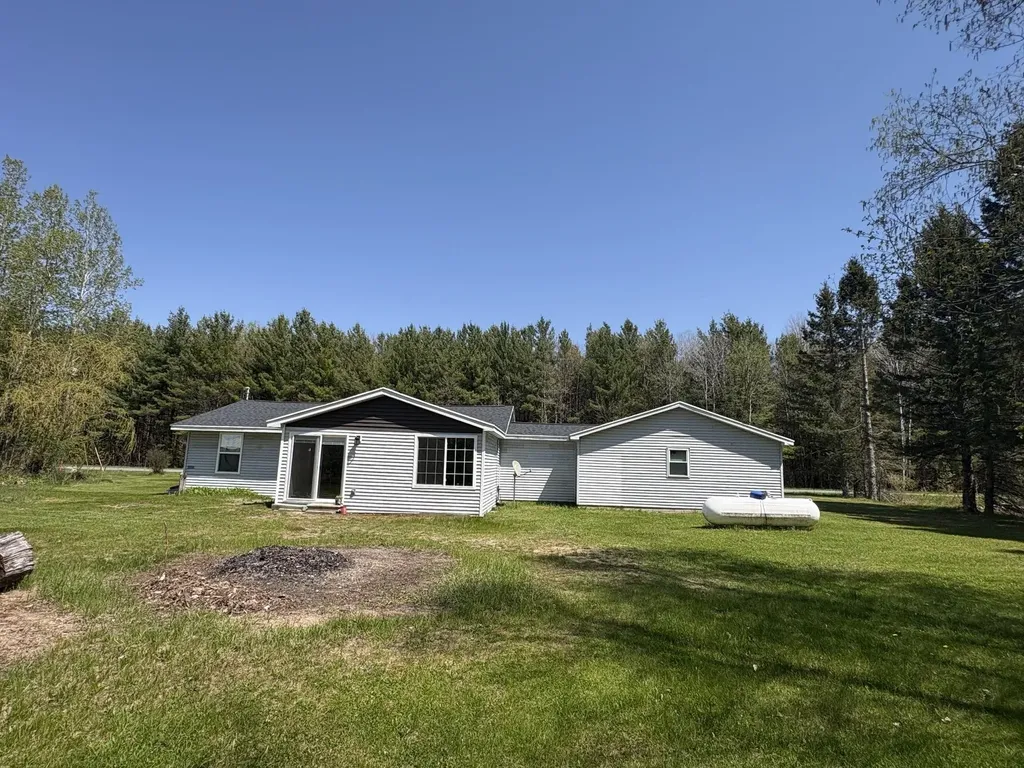 16402 Big Four Road Springdale Township MI 49614