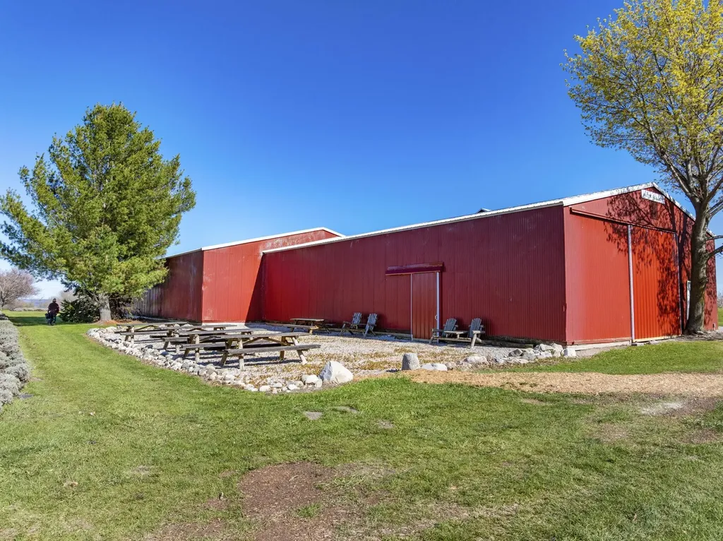 17770 Center Road Peninsula Township MI 49686