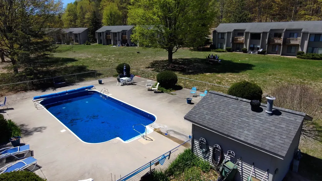 11255 E Fort Road Suttons Bay Township MI 49682