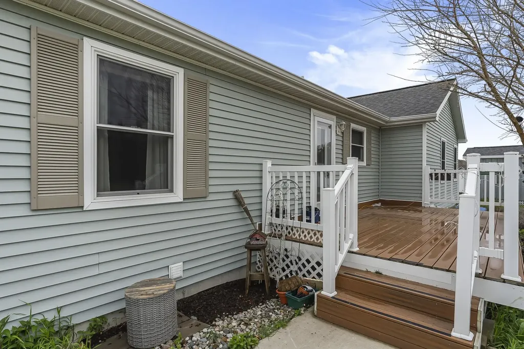 8576 King Arthurs Court Paradise Township MI 49649