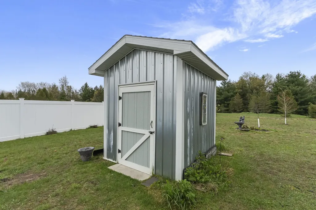 8576 King Arthurs Court Paradise Township MI 49649
