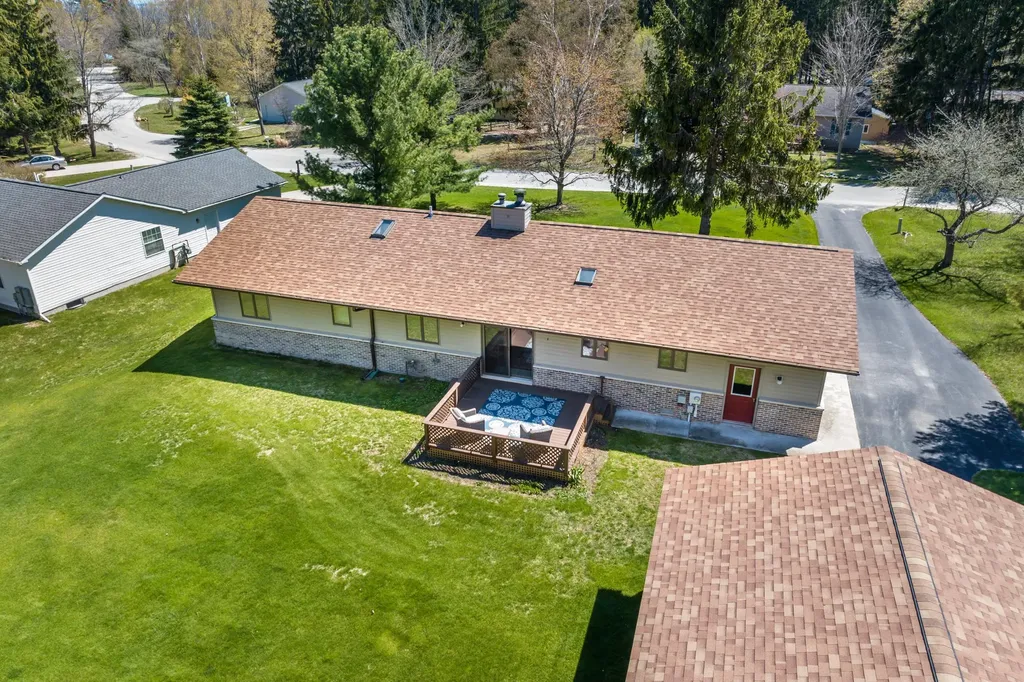205 E Seventh Street Leelanau Township MI 49670