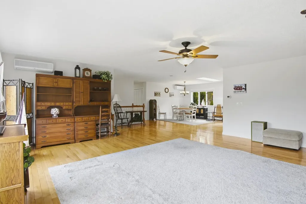 8129 Bel Cherrie Drive Peninsula Township MI 49686