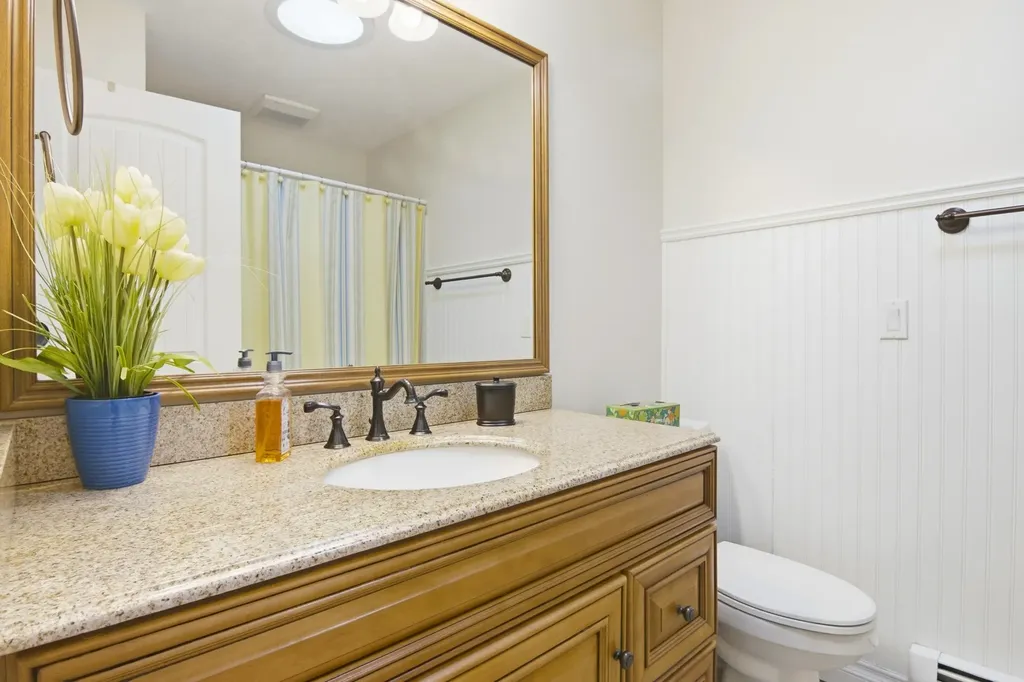8129 Bel Cherrie Drive Peninsula Township MI 49686