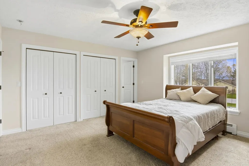 8129 Bel Cherrie Drive Peninsula Township MI 49686