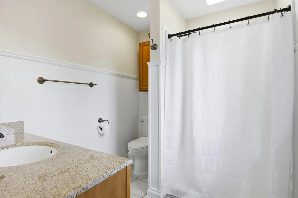 8129 Bel Cherrie Drive Peninsula Township MI 49686