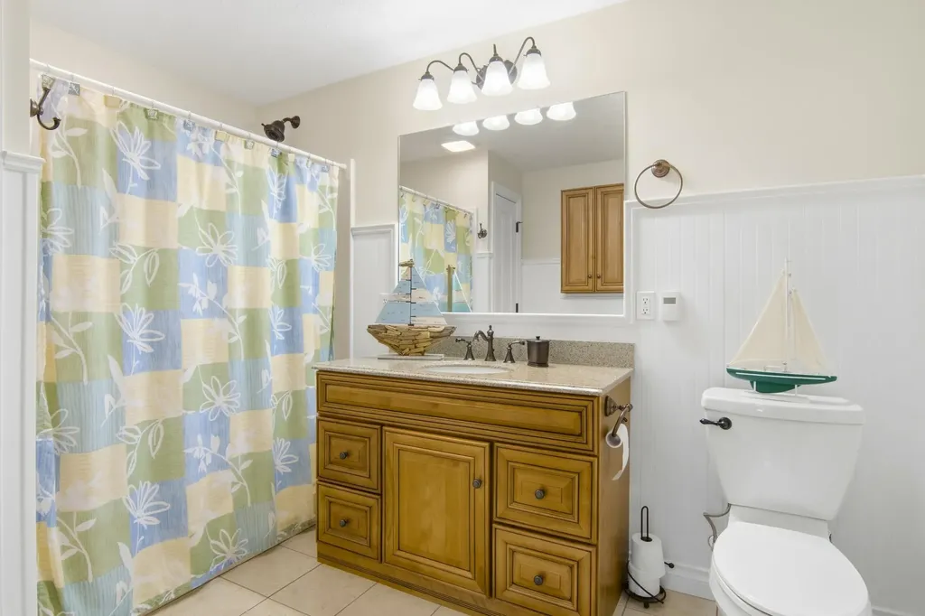 8129 Bel Cherrie Drive Peninsula Township MI 49686