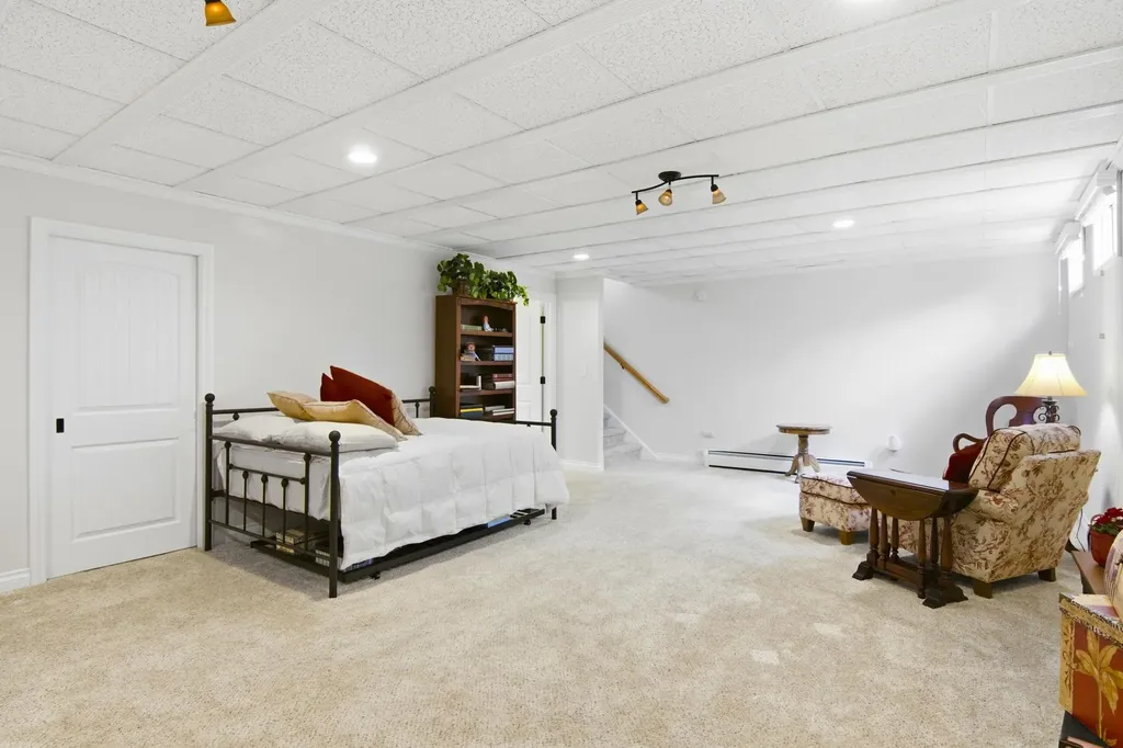 8129 Bel Cherrie Drive Peninsula Township MI 49686
