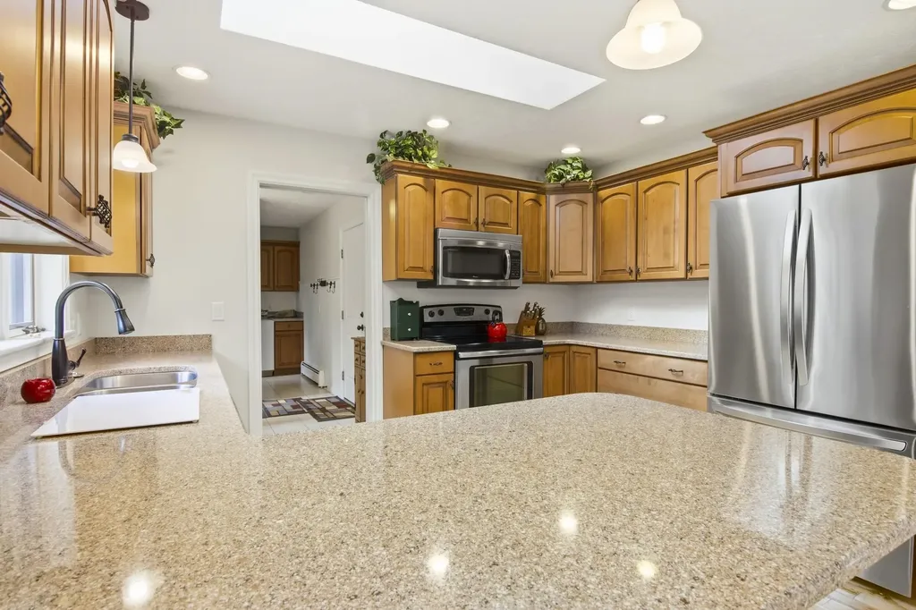 8129 Bel Cherrie Drive Peninsula Township MI 49686