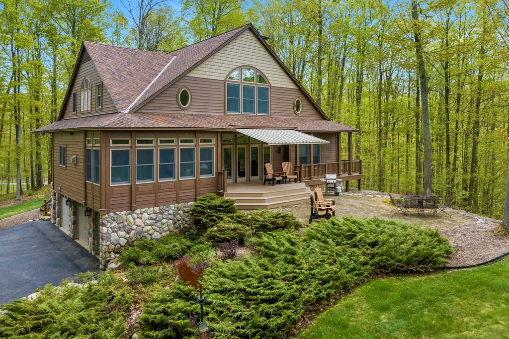 5582 Troon North Kearney Township MI 49615