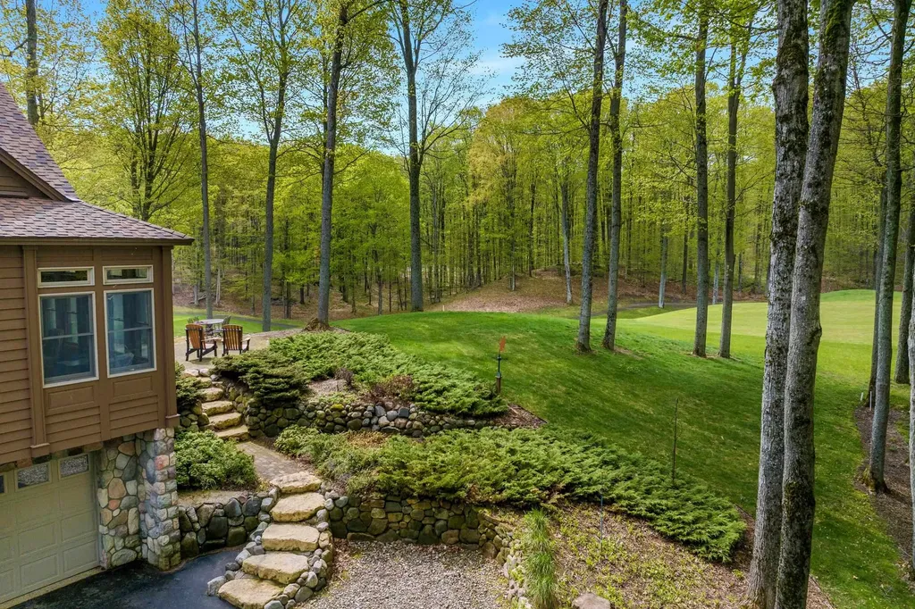 5582 Troon North Kearney Township MI 49615