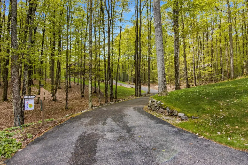 5582 Troon North Kearney Township MI 49615
