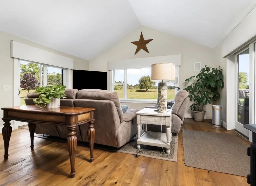 7322 Fryzelka Road Grant Township MI 49620