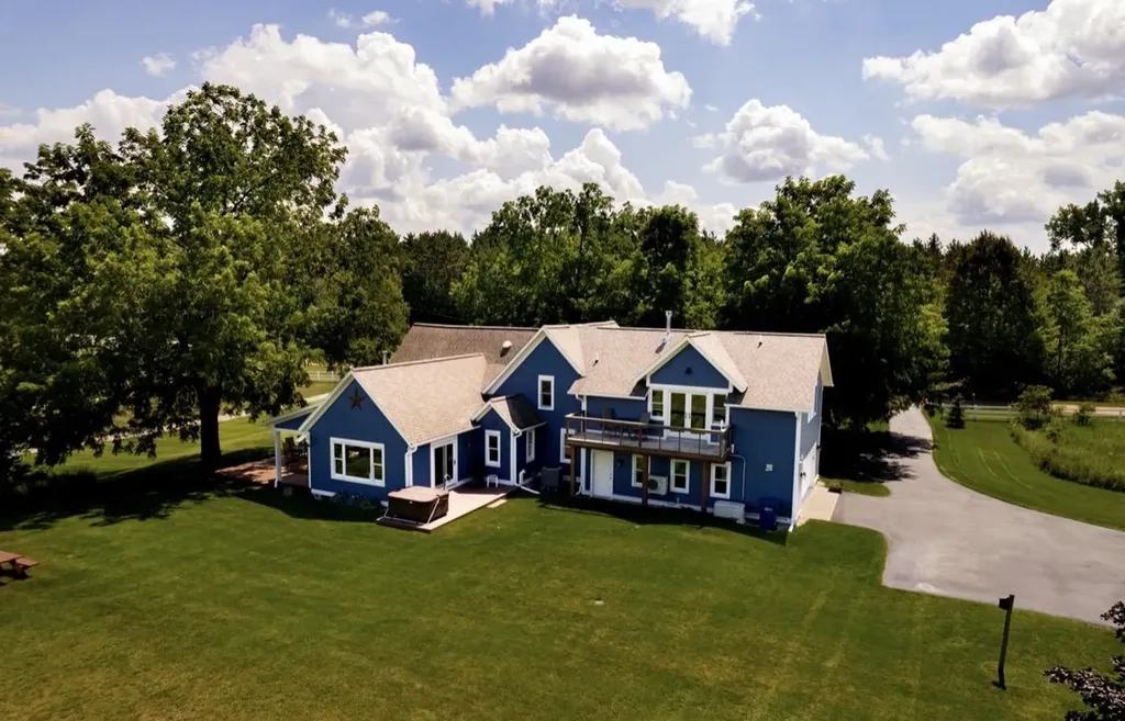 7322 Fryzelka Road Grant Township MI 49620
