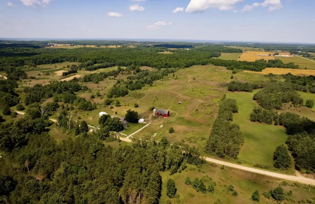 7322 Fryzelka Road Grant Township MI 49620