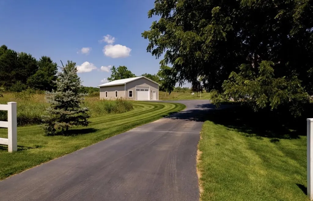 7322 Fryzelka Road Grant Township MI 49620
