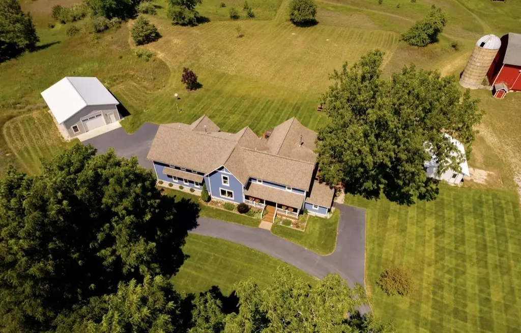 7322 Fryzelka Road Grant Township MI 49620