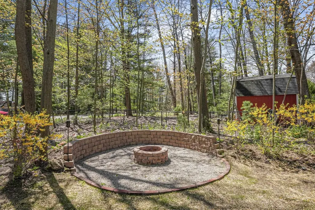 10587 Wildwood Road Green Lake Township MI 49643