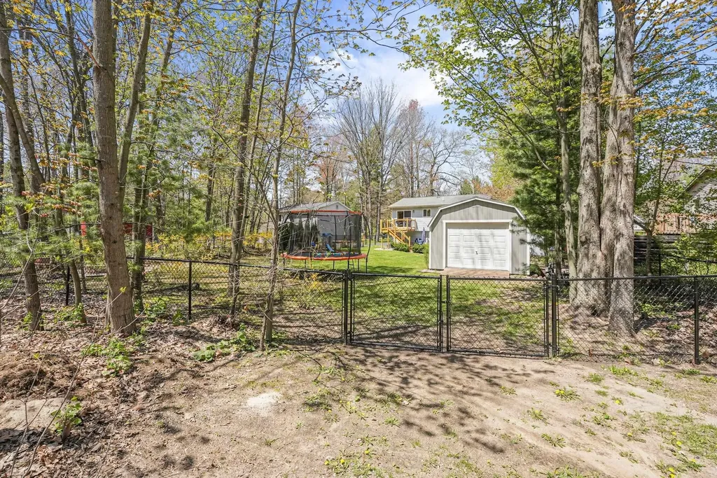 10587 Wildwood Road Green Lake Township MI 49643