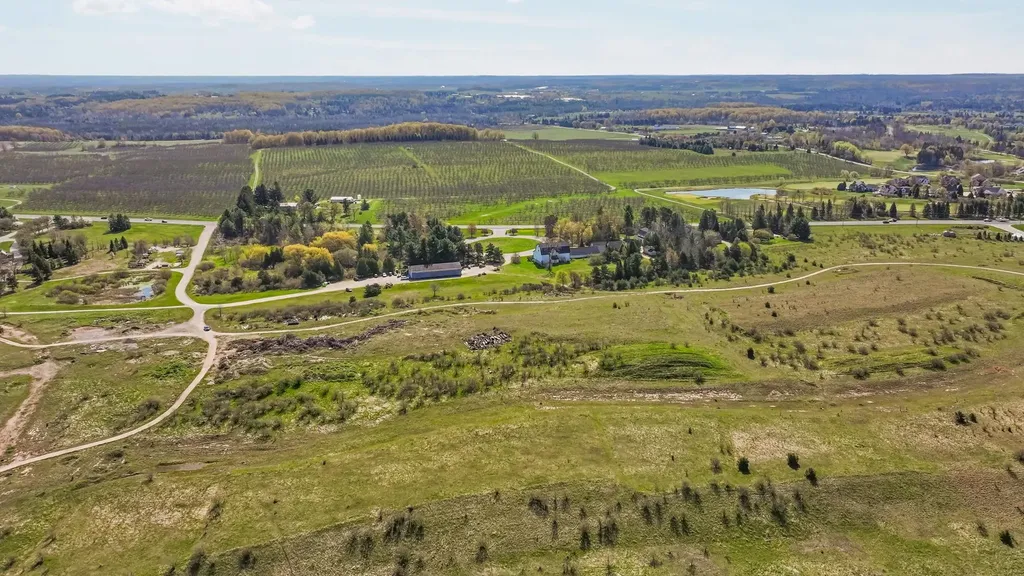 7549 Highgrove Acme Township MI 49690