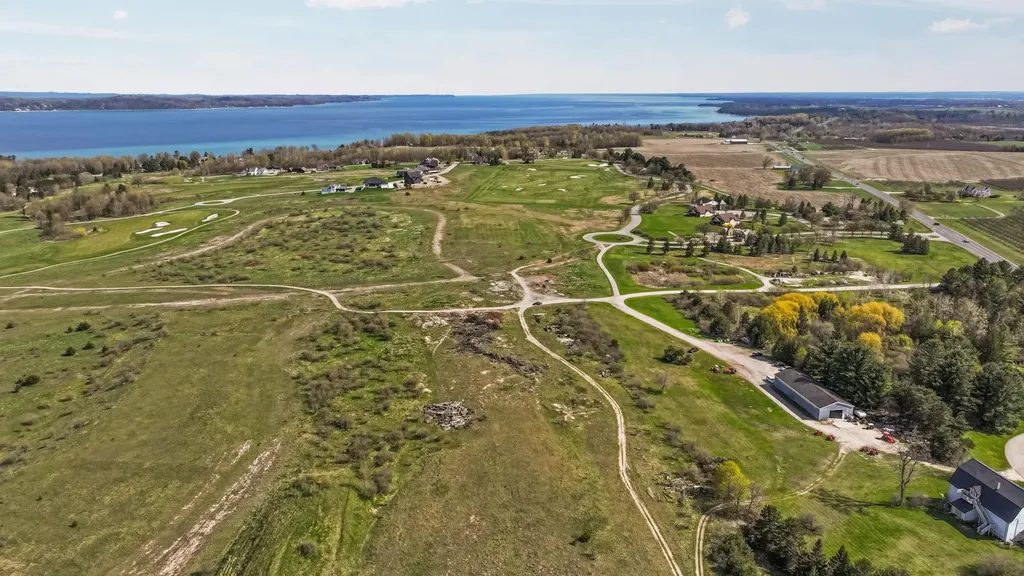 7549 Highgrove Acme Township MI 49690