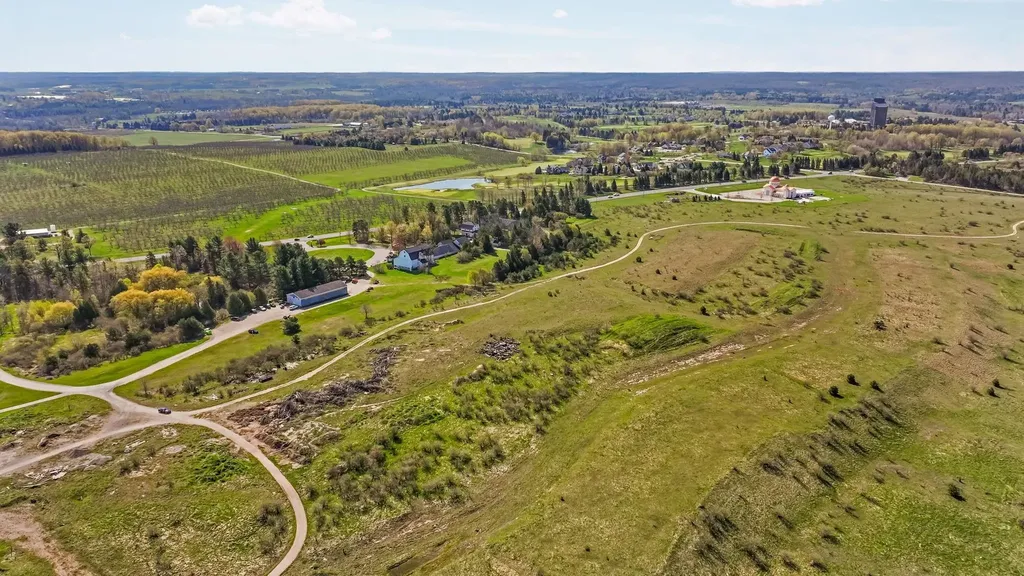 7549 Highgrove Acme Township MI 49690