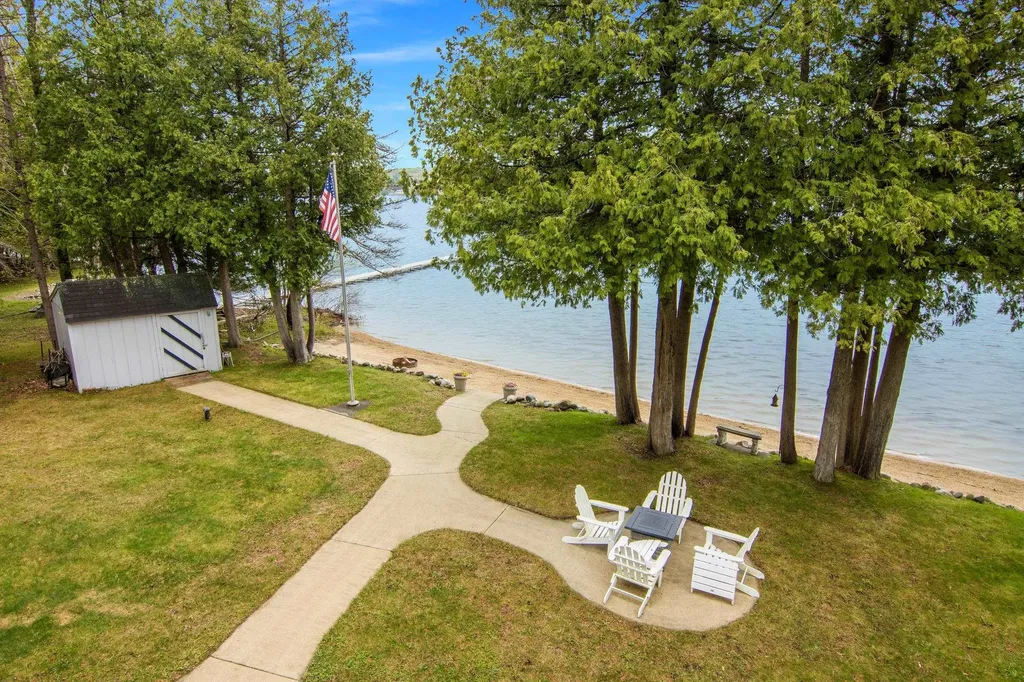 114 S Intermediate Lake Road Kearney Township MI 49622