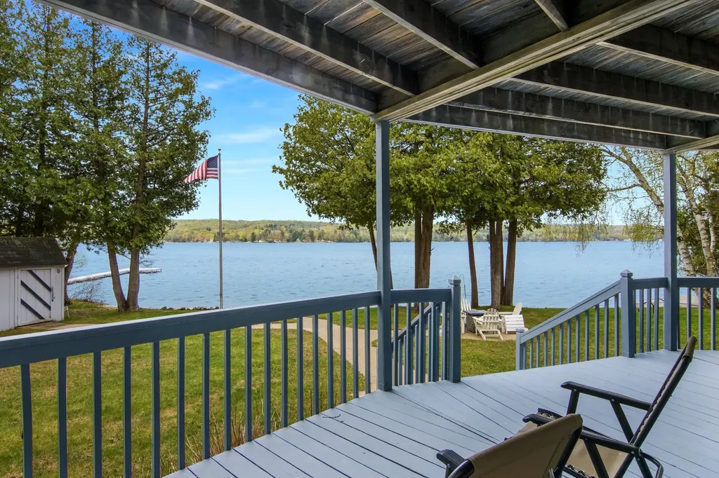 114 S Intermediate Lake Road Kearney Township MI 49622