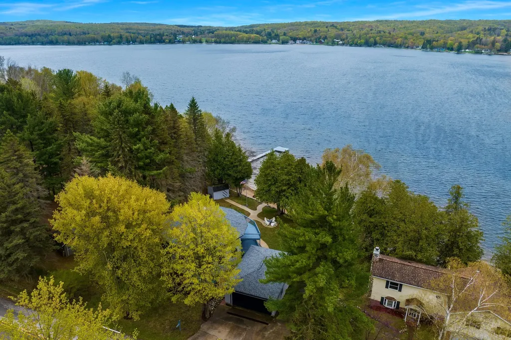 114 S Intermediate Lake Road Kearney Township MI 49622
