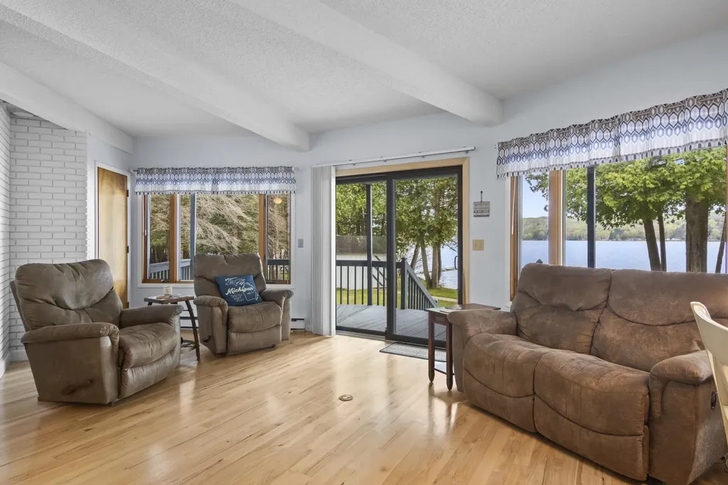 114 S Intermediate Lake Road Kearney Township MI 49622