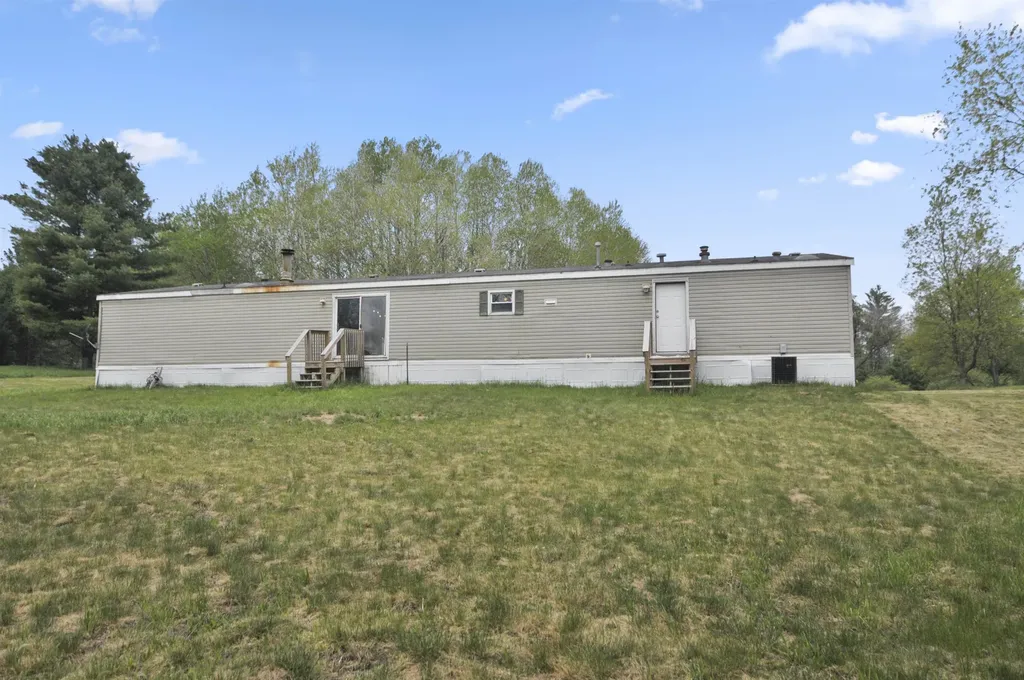 9740 230th Avenue Lincoln Township MI 49677