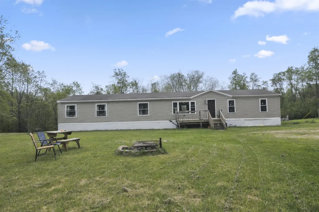 9740 230th Avenue Lincoln Township MI 49677