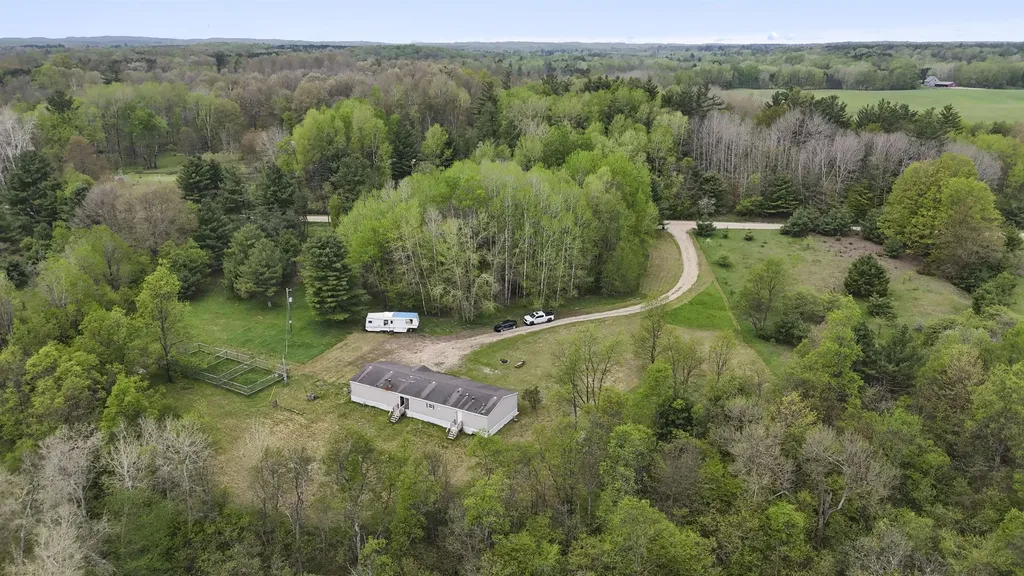 9740 230th Avenue Lincoln Township MI 49677