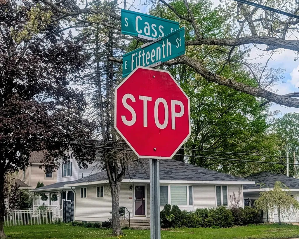 213 E Fifteenth Street Traverse City City MI 49684