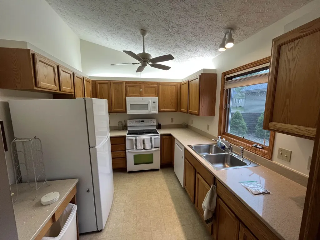 1167 Hemingway Garfield Charter Township MI 49686