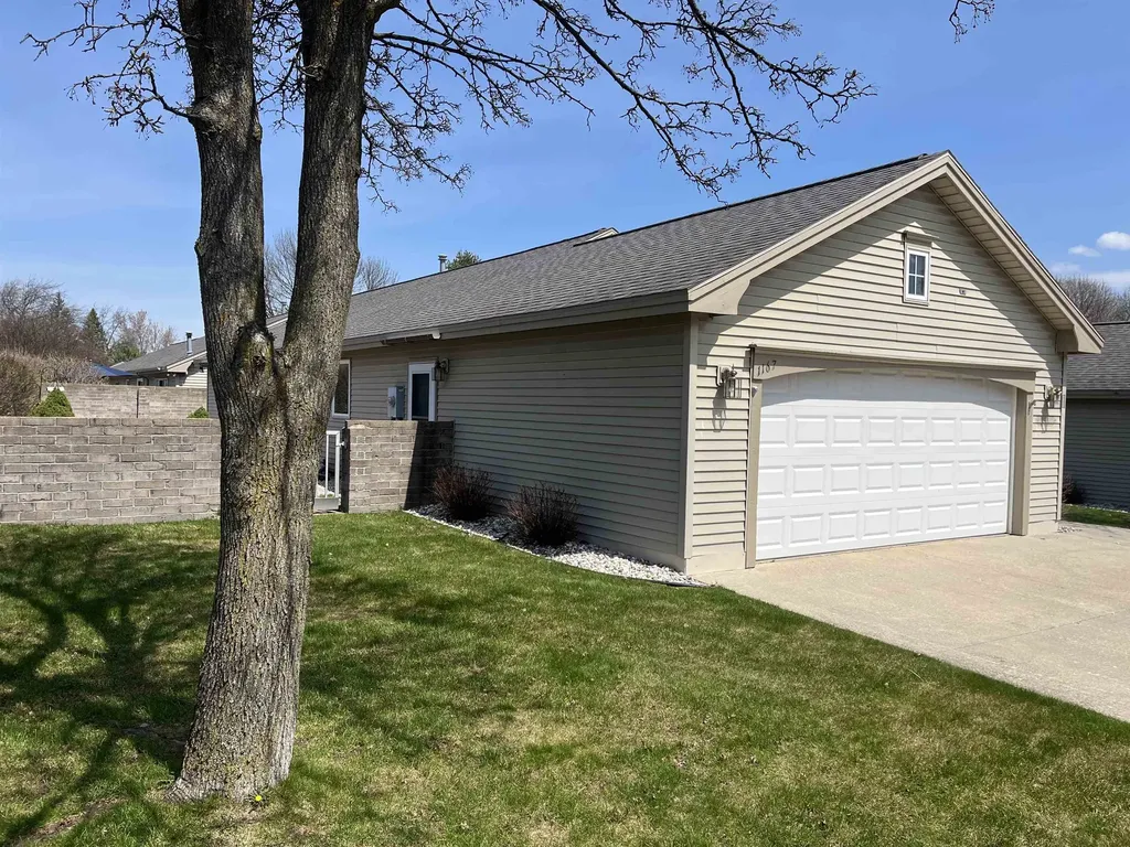 1167 Hemingway Garfield Charter Township MI 49686