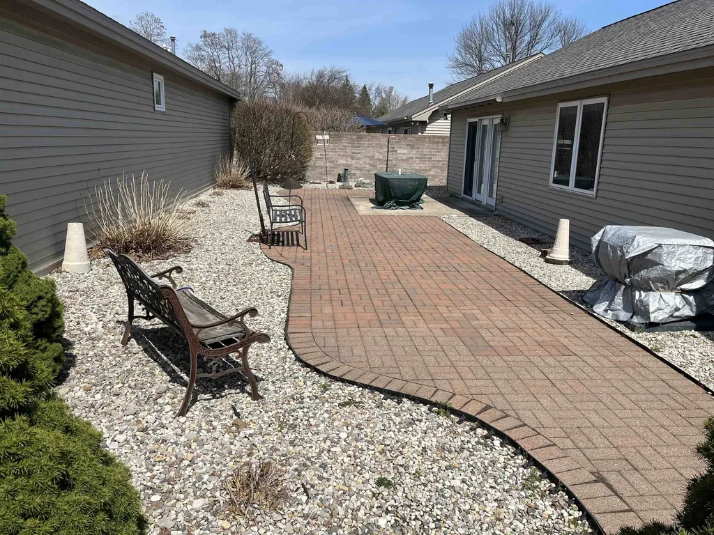 1167 Hemingway Garfield Charter Township MI 49686