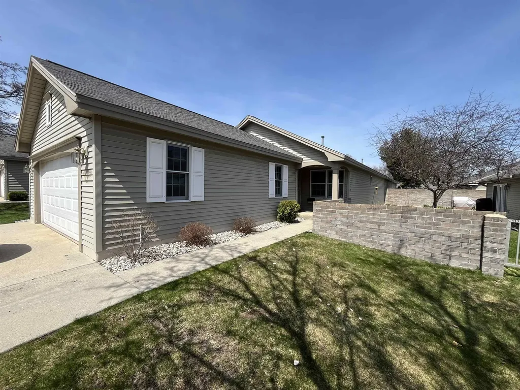 1167 Hemingway Garfield Charter Township MI 49686
